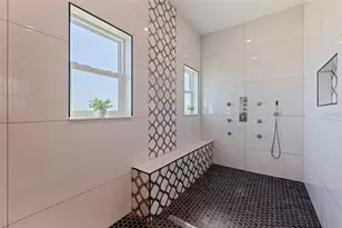 6062 Bayou Grande Blvd NE, Saint Petersburg, FL 33703 - Photo 44