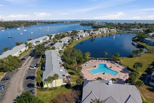 3783 Pompano, Saint Petersburg, FL 33705 - Photo 24