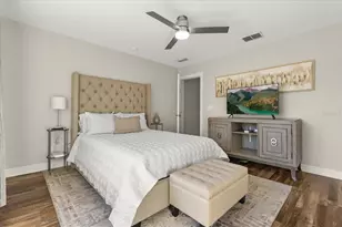 171 Valencia Cir, Saint Petersburg, FL 33716 - Photo 16