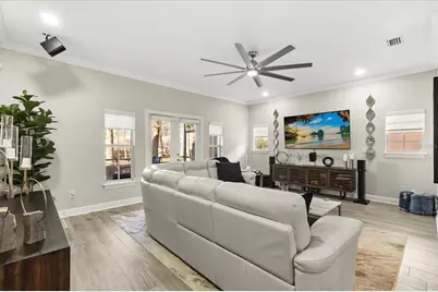 171 Valencia Circle, Saint Petersburg, FL 33716 - Photo 10