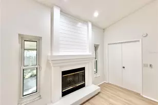 9810 Terrace Trail Ln, Temple Terrace, FL 33637 - Photo 8