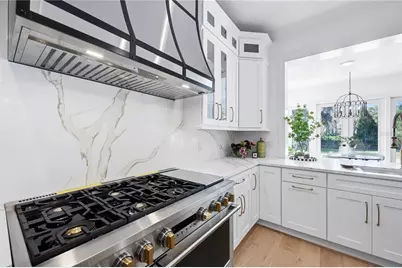 16502 Millan De Avila, Tampa, FL 33613 - Photo 6