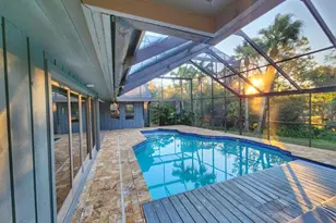 3522 Shoreline Cir, Palm Harbor, FL 34684 - Photo 14