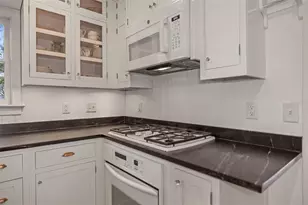 637 Scotland St, Dunedin, FL 34698 - Photo 12