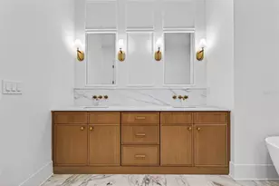 8101 Country Club Rd N, Saint Petersburg, FL 33710 - Photo 26