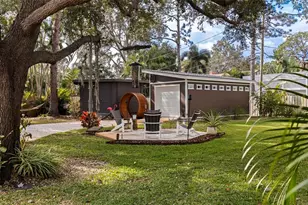 7117 Sunshine Dr S, Saint Petersburg, FL 33705 - Photo 26