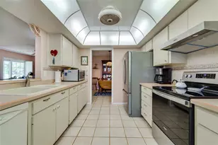 9026 37th St N, Pinellas Park, FL 33782 - Photo 8