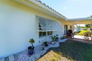 9026 37th St N, Pinellas Park, FL 33782 - Photo 40