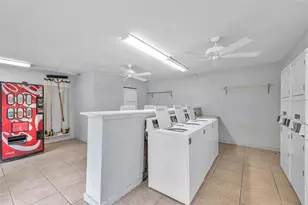 3765 41st St S, Saint Petersburg, FL 33711 - Photo 32