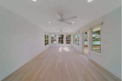 207 Midway Island, Clearwater Beach, FL 33767 - Photo 14