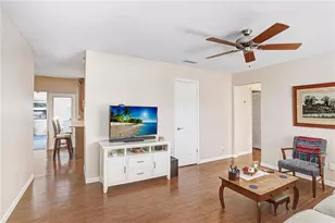 8509 Foxcroft Dr, Tampa, FL 33615 - Photo 6