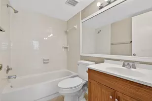 14319 Hanging Moss Cir, Tampa, FL 33613 - Photo 12