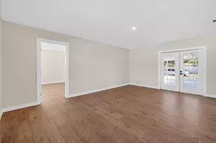 5701 14th Ave N, Saint Petersburg, FL 33710 - Photo 24