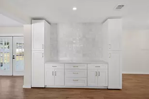 5701 14th Ave N, Saint Petersburg, FL 33710 - Photo 18