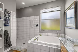 8425 Fenwick Ave, Tampa, FL 33647 - Photo 16