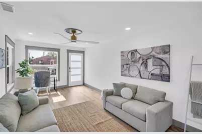 4933 Newton Avenue S, Gulfport, FL 33707 - Photo 4