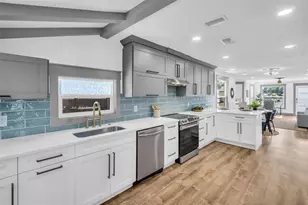 4933 Newton Ave S, Gulfport, FL 33707 - Photo 10