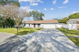 1204 Branda Vista Dr, Brandon, FL 33510 - Photo 2