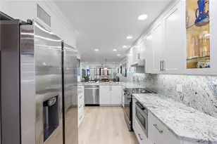 9433 Harbor Greens Way, Seminole, FL 33776 - Photo 4