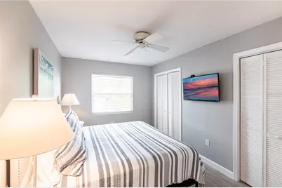 6020 Midnight Pass Road #10, Sarasota, FL 34242 - Photo 12