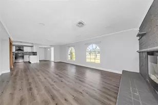 1920 N Highland Ave, Clearwater, FL 33755 - Photo 8