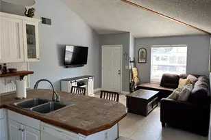 3731 Cheltenham Dr, Palm Harbor, FL 34684 - Photo 4