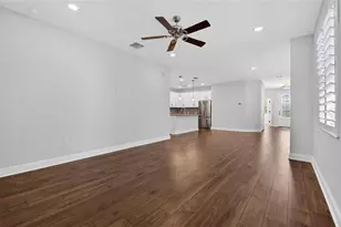 13890 Kingfisher Glen Dr, Lithia, FL 33547 - Photo 4