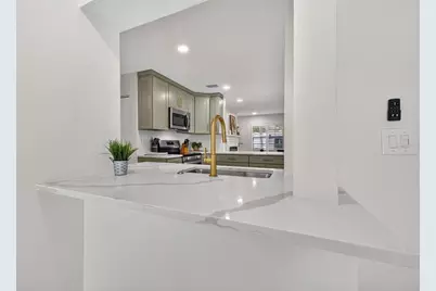 336 87th Avenue NE, Saint Petersburg, FL 33702 - Photo 20