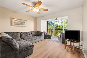 303 Tarpon Point, Tarpon Springs, FL 34689 - Photo 4