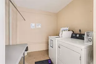 303 Tarpon Point, Tarpon Springs, FL 34689 - Photo 14