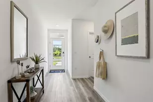 37340 Sharks Eye Ln, Zephyrhills, FL 33541 - Photo 2