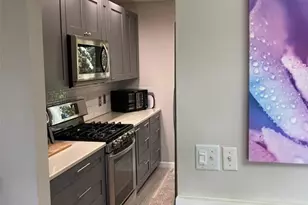 5725 80th St N, Saint Petersburg, FL 33709 - Photo 8