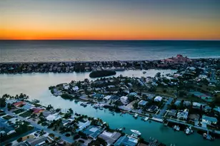 2910 Alton Dr, Saint Pete Beach, FL 33706 - Photo 86