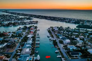 2910 Alton Dr, Saint Pete Beach, FL 33706 - Photo 8