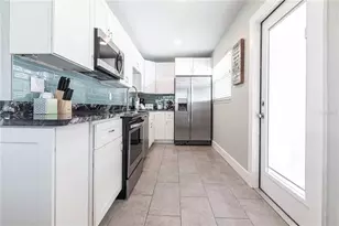 6020 Midnight Pass Rd, Sarasota, FL 34242 - Photo 8