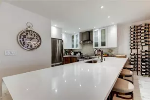 301 2nd St N, Saint Petersburg, FL 33701 - Photo 14