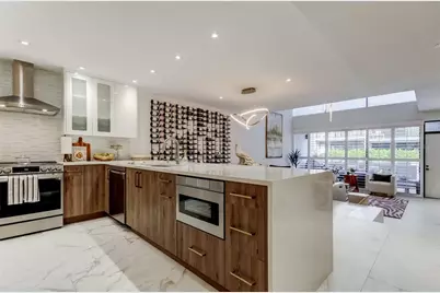 301 2nd Street N #10, Saint Petersburg, FL 33701 - Photo 12