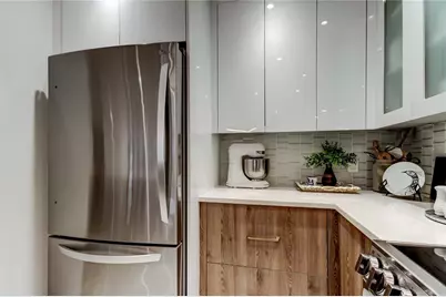 301 2nd Street N #10, Saint Petersburg, FL 33701 - Photo 18