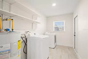 815 Shangri La Dr, Seffner, FL 33584 - Photo 12