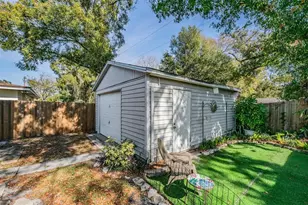 4907 N Mendenhall Dr, Tampa, FL 33603 - Photo 26