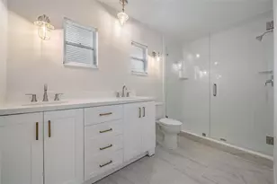 4907 N Mendenhall Dr, Tampa, FL 33603 - Photo 12