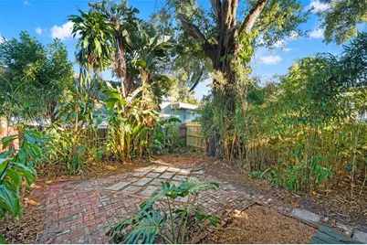 501 E Floribraska Avenue, Tampa, FL 33603 - Photo 24