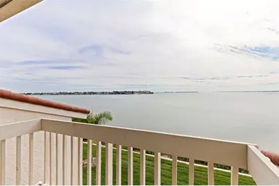 5668 Escondida Boulevard S, Saint Petersburg, FL 33715 - Photo 20