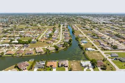 613 SE 4th Place, Cape Coral, FL 33990 - Photo 54