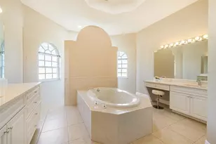 613 SE 4th Pl, Cape Coral, FL 33990 - Photo 26