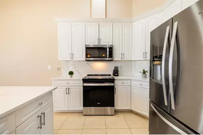 613 SE 4th Place, Cape Coral, FL 33990 - Photo 16