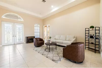 613 SE 4th Place, Cape Coral, FL 33990 - Photo 10