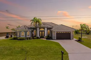 613 SE 4th Pl, Cape Coral, FL 33990 - Photo 1