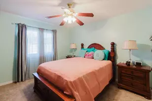 2717 Avon River Dr, Valrico, FL 33596 - Photo 62