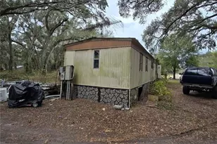 9046 SE 12th St, Webster, FL 33597 - Photo 2